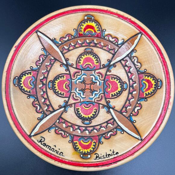 Vintage Pyrography Hand Painted Wooden Romanian Decorative Plate - Picture 1 of 17